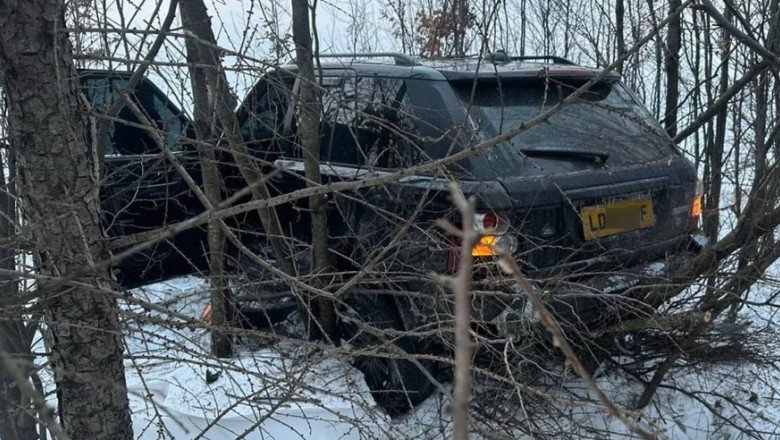 un-range-rover,-cu-sapte-barbati-in-el,-a-lovit-un-politist-de-frontiera-in-timp-ce-incerca-sa-forteze-granita-ucraineano-romana un-range-rover,-cu-sapte-barbati-in-el,-a-lovit-un-politist-de-frontiera-in-timp-ce-incerca-sa-forteze-granita-ucraineano-romana