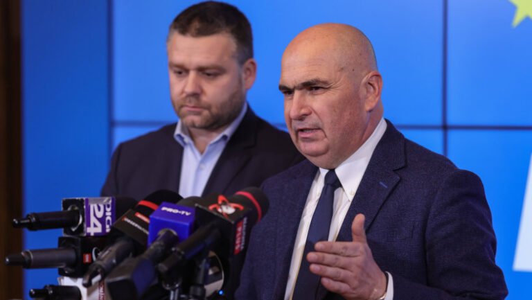 bolojan-explica-criza-bugetara-a-bucurestiului:-disputa-dintre-primaria-generala-si-sectoare-a-lasat-capitala-fara-bani