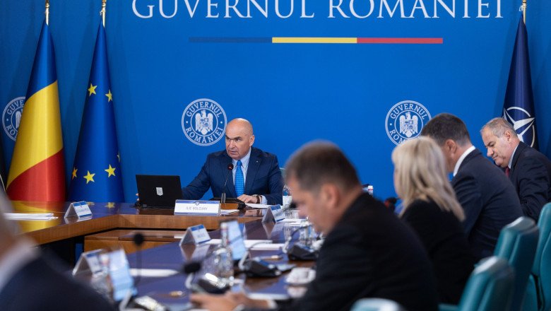 ilie-bolojan-a-chemat-mai-multi-ministri-la-guvern-pentru-a-discuta-despre-bugetul-pe-2026.-ce-portofolii-sunt-vizate ilie-bolojan-a-chemat-mai-multi-ministri-la-guvern-pentru-a-discuta-despre-bugetul-pe-2026.-ce-portofolii-sunt-vizate