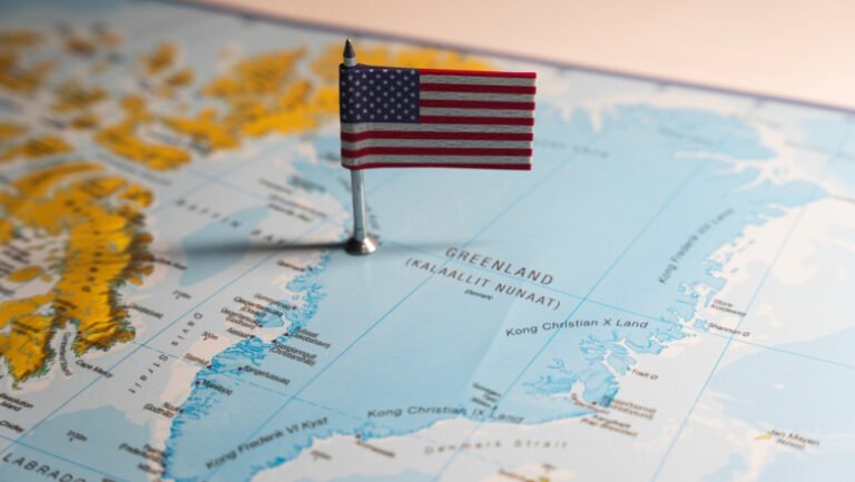 danemarca-neaga-prezenta-chineza-„masiva”-in-groenlanda:-„nici-nave,-nici-investitii”.-nato-trimite-trupe-suplimentare-pe-insula