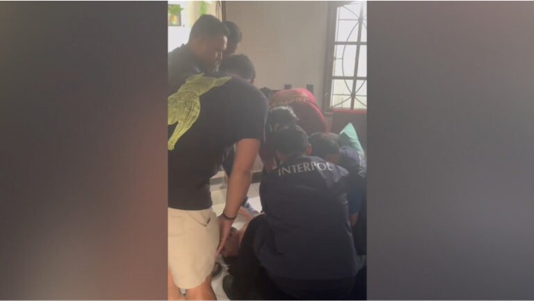 imagini-cu-momentul-in-care-a-fost-capturat-asasinul-lui-adrian-kreiner,-in-indonezia.-el-era-pe-lista-celor-mai-cautati-infractori