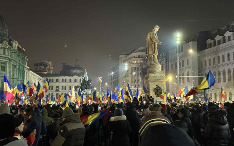 doua-proteste-au-loc-in-bucuresti-joi-seara.-claudiu-tarziu-si-george-simion-au-chemat-oamenii-la-universitate:-„numai-faceti-ceva” doua-proteste-au-loc-in-bucuresti-joi-seara.-claudiu-tarziu-si-george-simion-au-chemat-oamenii-la-universitate:-„numai-faceti-ceva”