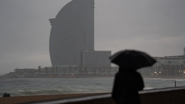 meteorologii-spanioli-au-devenit-tinta-unui-val-de-ura-care-alarmeaza-autoritatile.-guvernul-cere-interventia-procurorilor