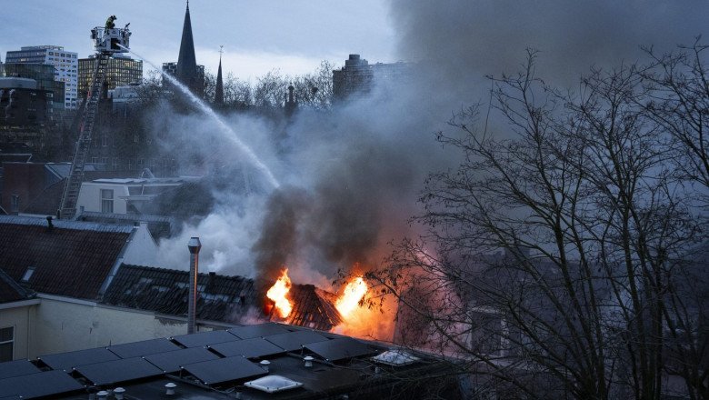 „explozie-uriasa”-urmata-de-un-incendiu-in-olanda.-cel-putin-4-oameni-au-fost-raniti „explozie-uriasa”-urmata-de-un-incendiu-in-olanda.-cel-putin-4-oameni-au-fost-raniti