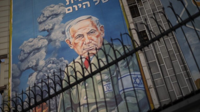 ayatollahul-se-clatina,-iar-dinspre-israel-nu-se-aude-mai-nimic:-cum-poate-profita-netanyahu-de-o-lovitura-a-sua-asupra-iranului