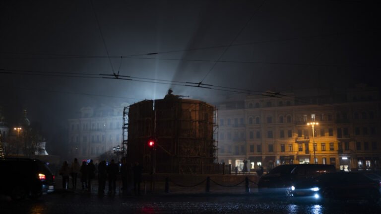 scolile-din-kiev-se-inchid-pana-la-1-februarie.-noi-masuri-in-capitala-ucrainei-dupa-bombardamentele-rusesti