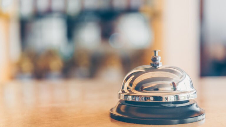 cum-vede-ministrul-irineu-darau-revitalizarea-turismului-romanesc:-„nu-la-voucherele-de-vacanta-este-solutia”