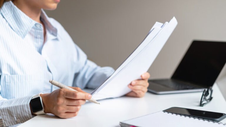 cand-pot-fi-platite-zilele-de-concediu-nefolosite.-cum-se-calculeaza-indemnizatia-si-ce-obligatii-au-angajatorii-fata-de-salariati