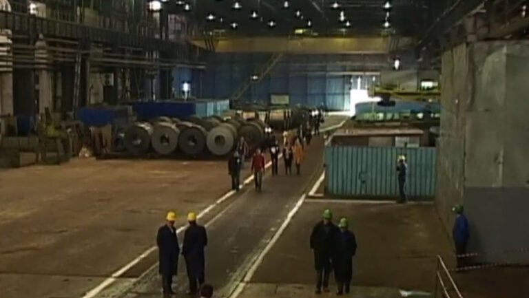 val-de-concedieri-la-inceput-de-an:-mai-multe-fabrici-din-romania-isi-inchid-portile-si-lasa-mii-de-angajati-fara-locuri-de-munca