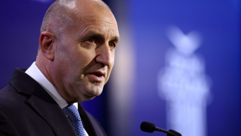 presedintele-bulgariei-si-a-inaintat-demisia-la-curtea-constitutionala