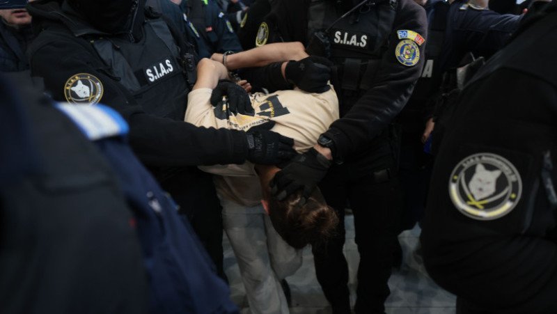 al-treilea-asasin-al-afaceristului-adrian-kreiner,-prins-in-indonezia,-a-fost-adus-in-tara al-treilea-asasin-al-afaceristului-adrian-kreiner,-prins-in-indonezia,-a-fost-adus-in-tara