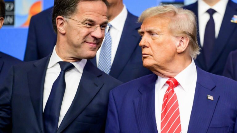 trump-anunta-un-cadru-de-acord-privind-groenlanda-dupa-discutii-cu-seful-nato.-„nu-voi-impune-tarifele-de-la-1-februarie”