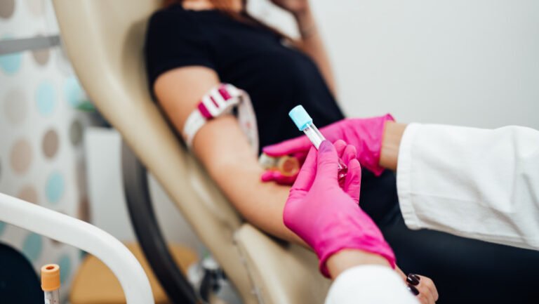 lista-celor-mai-sigure-si-importante-analize-de-sange-recomandate-de-medic:-„pot-evidentia-anemii,-infectii-sau-procese-inflamatorii”