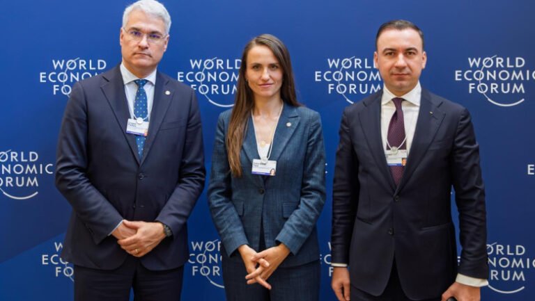 ministrii-romani-la-davos:-participare-activa-in-dezbateri-globale-despre-energie,-economie-si-securitate