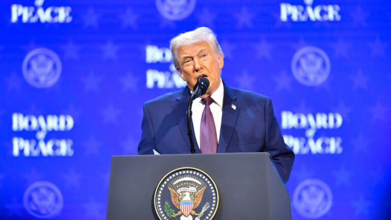 trump-ataca-dur-„singura-tara-din-nato-care-nu-s-a-angajat-sa-si-creasca-cheltuielile-pentru-aparare-la-5%-din-pib”:-„o-profitoare”