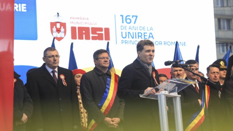 nicusor-dan,-huiduit-la-ceremonia-de-ziua-unirii-de-la-iasi:-„daca-aveti-lideri-cu-un-proiect,-hai-sa-dezbatem”