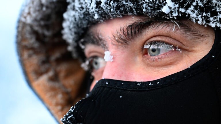 stare-de-urgenta-in-regiunea-rusa-murmansk-mai-multe-locuinte,-fara-caldura-si-electricitate.-sunt-asteptate-temperaturi-de-24-grade