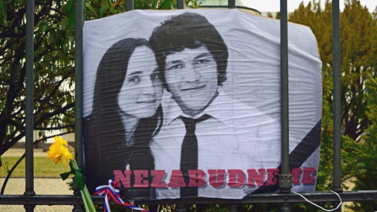 curtea-suprema-din-slovacia-lanseaza-o-noua-ancheta-in-cazul-asasinarii-jurnalistului-jan-kuciak,-la-opt-ani-dupa-crima 