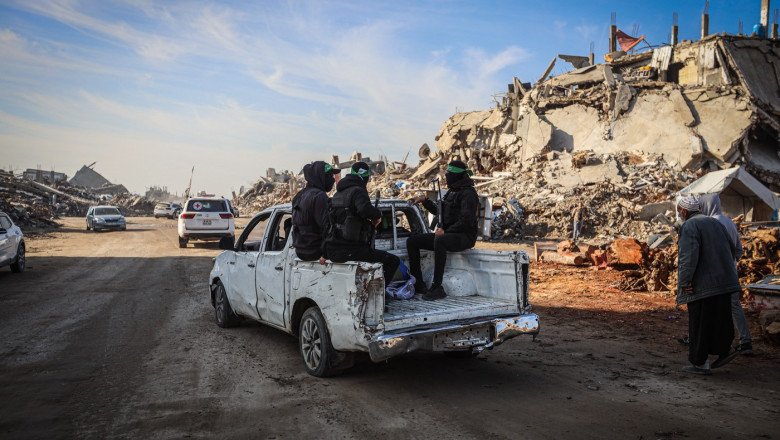 trump-spune-ca-hamas-a-ajutat-la-gasirea-trupului-ultimului-ostatic-israelian-tinut-in-gaza.-„a-fost-o-scena-greu-de-suportat” trump-spune-ca-hamas-a-ajutat-la-gasirea-trupului-ultimului-ostatic-israelian-tinut-in-gaza.-„a-fost-o-scena-greu-de-suportat”