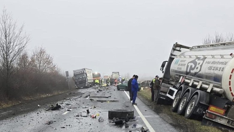 mesaj-sfasietor-de-la-presedintele-clubului-paok,-dupa-ce-suporteri-greci-au-murit-intr-un-cumplit-accident-rutier-in-timis mesaj-sfasietor-de-la-presedintele-clubului-paok,-dupa-ce-suporteri-greci-au-murit-intr-un-cumplit-accident-rutier-in-timis