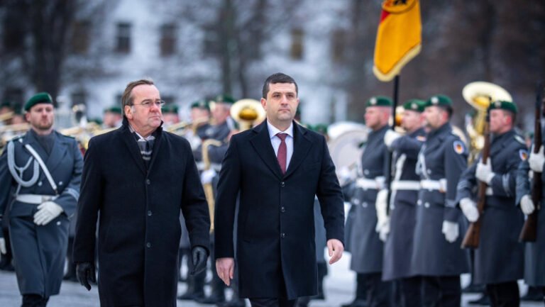 romania-si-germania-semneaza-un-acord-in-domeniul-apararii.-ce-prevede