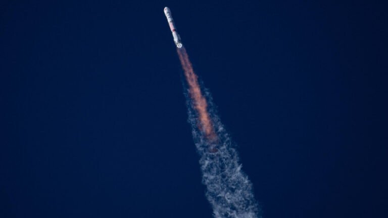 europa,-in-alerta:-un-segment-dintr-o-racheta-chinezeasca-de-11-tone-se-va-prabusi-in-nordul-continentului