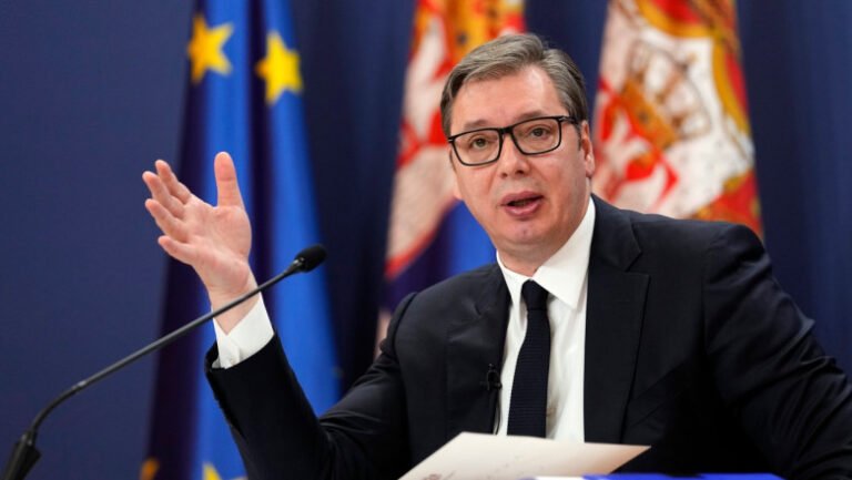 vucic-aproba-controversata-reforma-judiciara-care-pune-in-pericol-aderarea-serbiei-la-ue