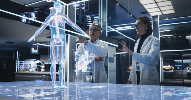 Medici folosesc tehnologii bazate pe inteligență artificială pentru analiză medicală. Foto: Profimedia