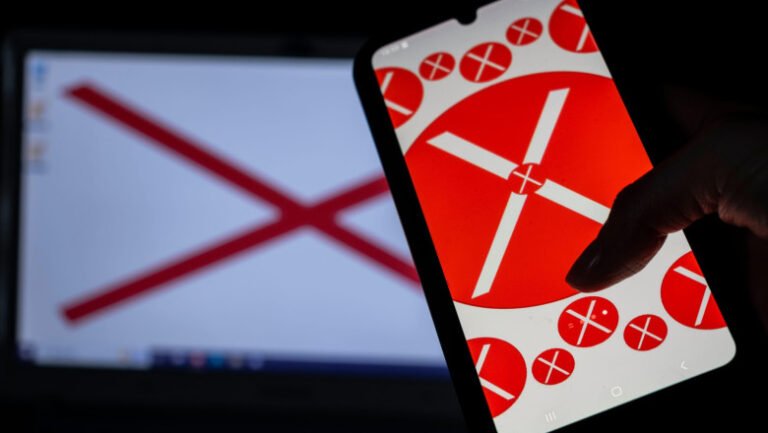 riscul-unui-blackout-digital:-cum-vrea-europa-sa-scape-de-dependenta-periculoasa-de-tehnologia-de-internet-a-sua