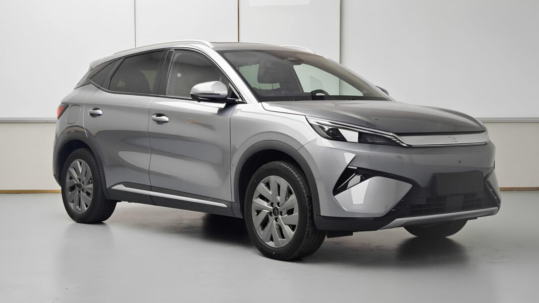 vanzarile-byd-scad-pentru-a-cincea-luna-consecutiv,-pe-fondul-concurentei-dure-si-al-incertitudinilor-externe