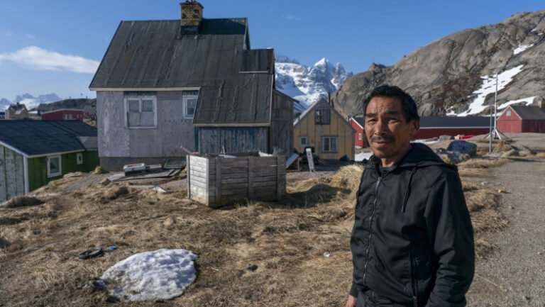 „nu-exista-colonizatori-mai-buni”.-amenintarile-lui-donald-trump-privind-groenlanda-redeschid-rani-vechi-pentru-inuitii-din-arctica