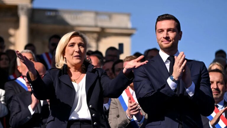 parchetul-francez-anunta-ca-solicita-interzicerea-candidaturii-lui-marine-le-pen-in-alegeri.-procesul-in-apel-a-inceput-in-franta