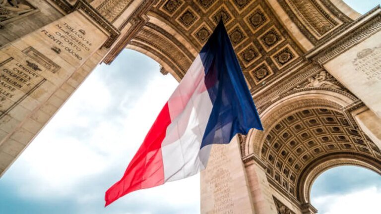 marina-franceza-a-interceptat-o-barca-cu-cocaina-in-caraibe