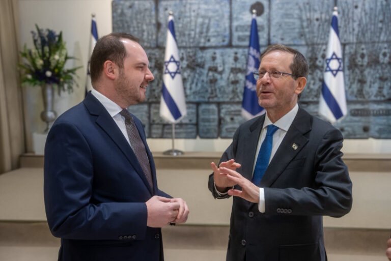 anuntul-lui-alexandru-rogobete,-dupa-vizita-in-israel:-ce-schimbari-vrea-sa-aduca-in-sistemul-de-sanatate-din-romania