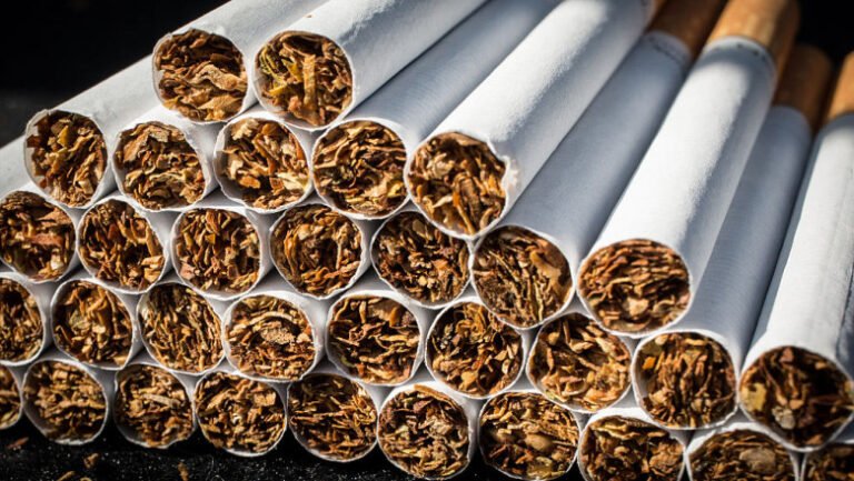 patru-femei,-prinse-in-flagrant-in-capitala-cu-peste-10.000-de-tigarete-contrafacute