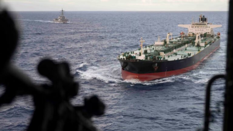 sua-au-sechestrat-un-petrolier-in-oceanul-indian-pentru-incalcarea-blocadei-instituite-de-washington-in-caraibe