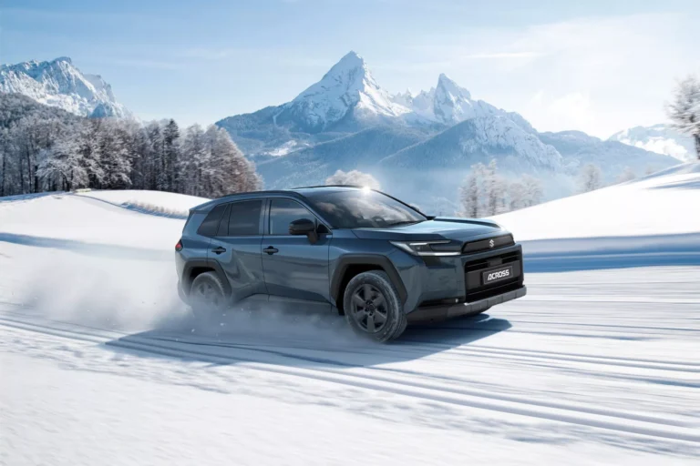 noul-suzuki-across:-„geamanul”-lui-toyota-rav4-revine-cu-un-look-mai-robust