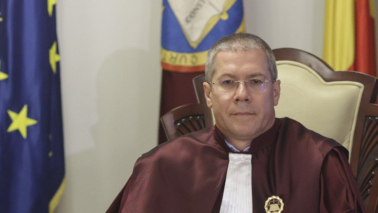 curtea-de-apel-bucuresti-decide-azi-asupra-suspendarii-numirilor-la-ccr-pentru-dacian-dragos-si-mihai-busuioc