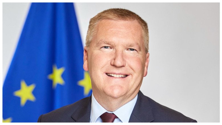 comisarul-european-michael-mcgrath,-in-vizita-la-bucuresti.-discutii-astazi-cu-bolojan,-toiu-si-marinescu-despre-statul-de-drept comisarul-european-michael-mcgrath,-in-vizita-la-bucuresti.-discutii-astazi-cu-bolojan,-toiu-si-marinescu-despre-statul-de-drept