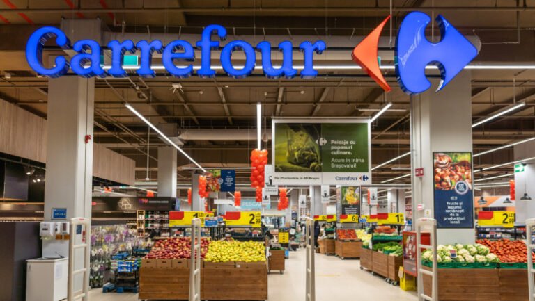 carrefour-anunta-vanzarea-filialei-din-romania-catre-paval-holding:-tranzactie-de-peste-800-mil-de-euro.-pozitia-fratilor-paval