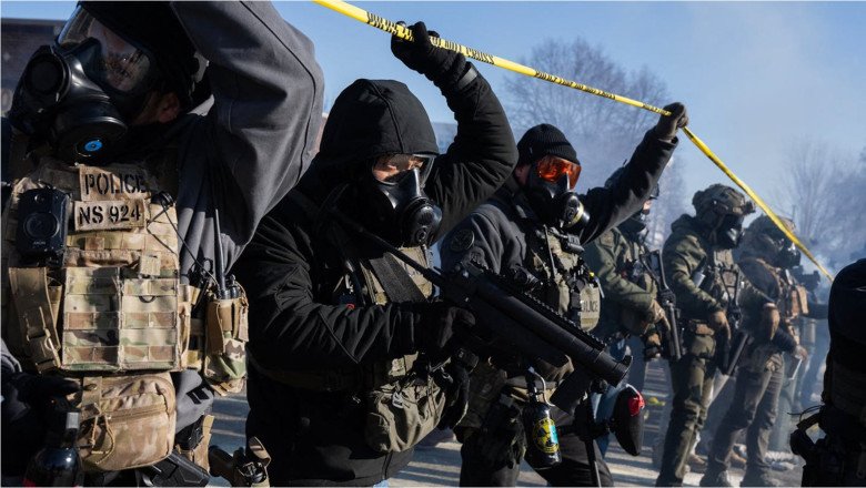 emisarul-lui-trump-la-minneapolis-a-anuntat-sfarsitul-operatiunii-anti-imigratie:-„aceasta-comunitate-este-mai-sigura”