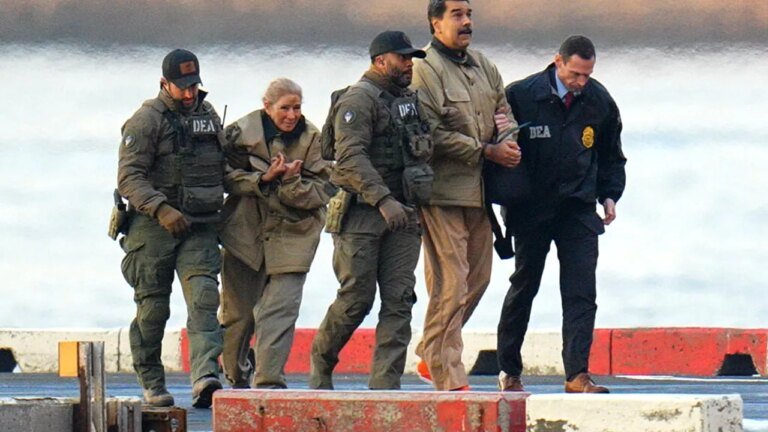 wsj:-pentagonul-a-folosit-inteligenta-artificiala-in-operatiunea-de-capturare-a-lui-nicolas-maduro