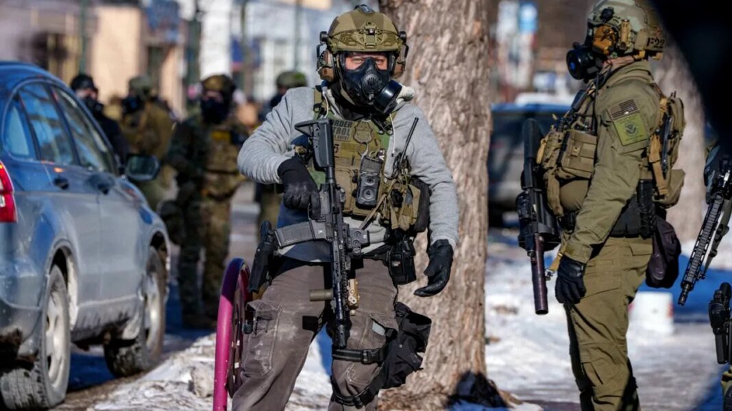 autoritatile-federale-investigheaza-daca-ofiterii-ice-au-mintit-sub-juramant-in-legatura-cu-impuscarea-unui-migrant-in-minneapolis autoritatile-federale-investigheaza-daca-ofiterii-ice-au-mintit-sub-juramant-in-legatura-cu-impuscarea-unui-migrant-in-minneapolis