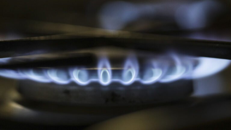 ce-se-va-intampla-dupa-expirarea-plafonarii-preturilor-la-gaze-ministrul-energiei:-„am-gasit-o-formula.-diferenta-o-plateste-statul”