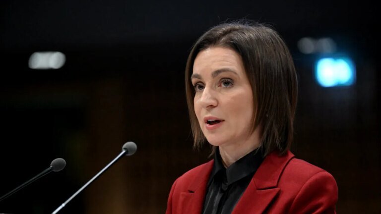 maia-sandu-afirma-ca-ar-trebui-sa-existe-o-coalitie-de-aparare-impotriva-atacurilor-hibride-ale-rusiei:-nu-doar-republica-moldova-este-vizata-de-ele