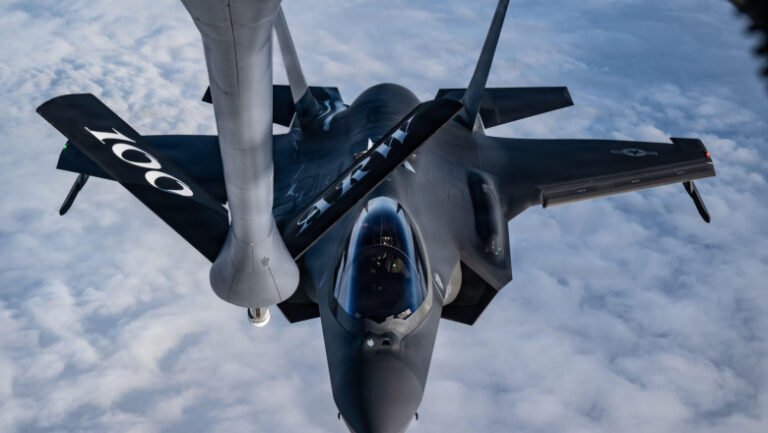 ue-are-arme,-dar-inca-are-nevoie-de-sua-pentru-a-purta-razboiul.-„problema-europei-nu-este-ca-nu-are-bani,-ci-ca-nu-are-coerenta”