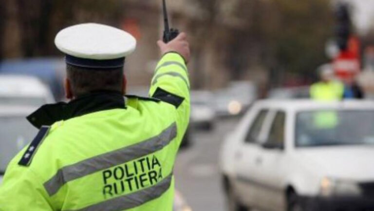 sofer-baut-si-cu-permisul-suspendat-a-fost-oprit-cu-focuri-de-arma-in-dambovita,-dupa-ce-a-fugit-de-politie-si-a-lovit-doi-agenti