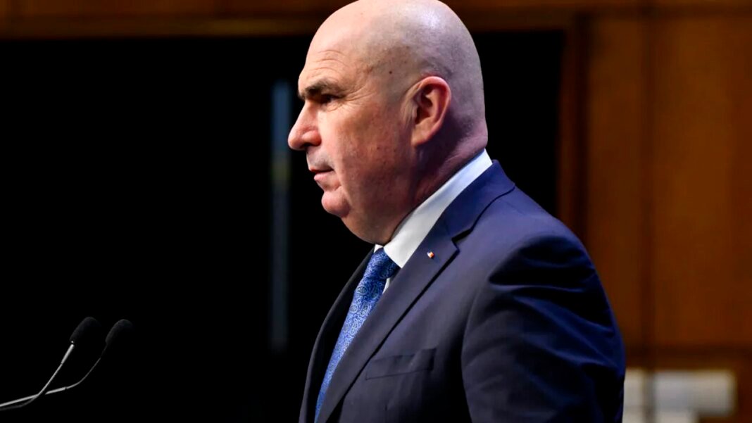 analiza-gandul:-cum-arata-economia-tarii-cand-a-venit-bolojan-–-in-crestere,-cu-inflatie-mare-si-somaj-de-6%-/-dupa-6-luni,-economia-e-in-gard,-inflatia-si-somajul-–-la-cer