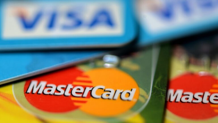 sefii-sistemului-bancar-britanic-vor-sa-creeze-o-alternativa-la-visa-si-mastercard,-din-cauza-lui-donald-trump.-avertizarea-din-ue