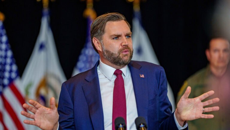 jd-vance-sustine-ca-iranul-nu-e-dispus-sa-accepte-liniile-rosii-ale-lui-donald-trump-in-dosarul-nuclear:-„sa-nu-ajungem-in-acel-punct”